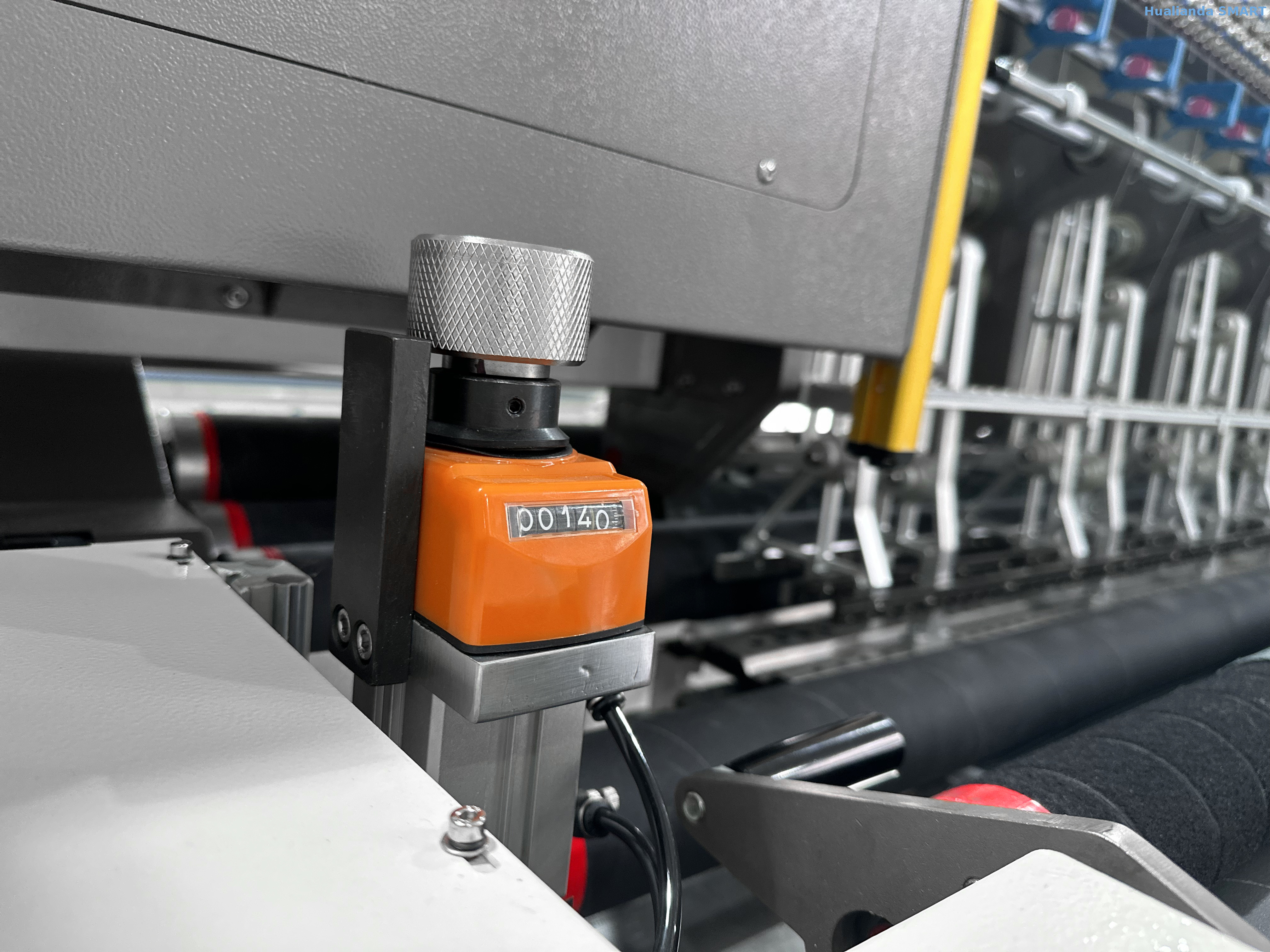 HLD-7W Akıllı Bilgisayarlı Zincir Dikiş Çok İğneli Kapitone Makinesi