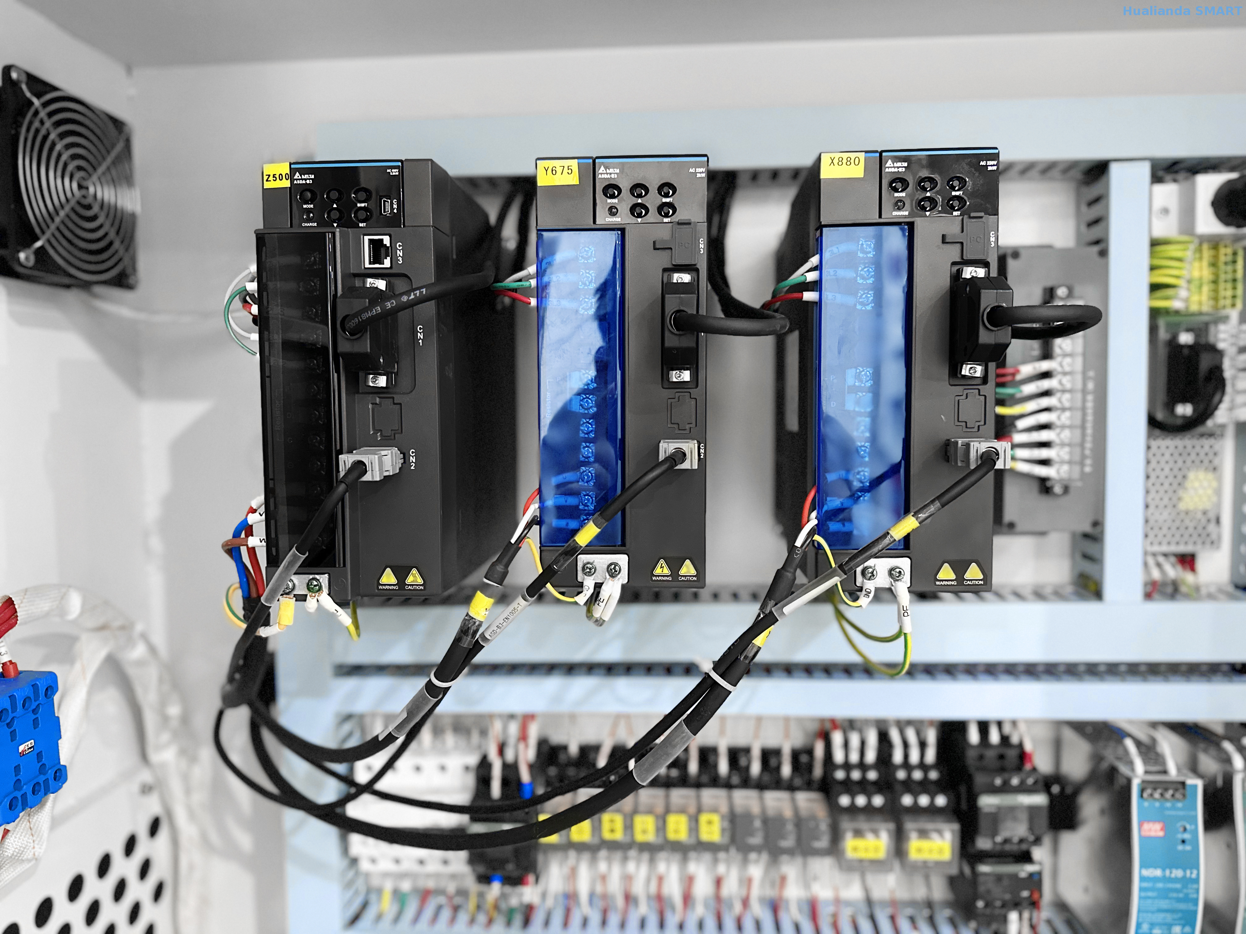 HLD-7W Akıllı Bilgisayarlı Zincir Dikiş Çok İğneli Kapitone Makinesi